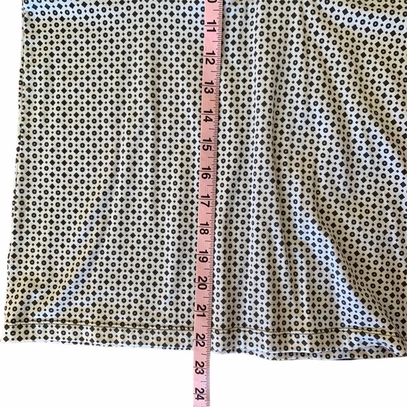 Loft White V-Neck Diamond Pattern 3/4 Sleeve Top Brown White - Picture 6 of 7